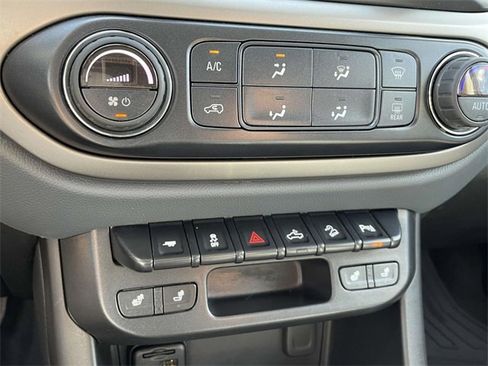 Used 2020 Chevrolet Colorado Z71 image 21