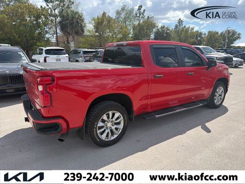 Used 2019 Chevrolet Silverado 1500 Custom w/ Custom Value Package image 6