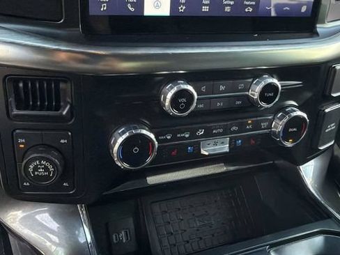 Used 2023 Ford F150 Lariat AWD/4WD image 32