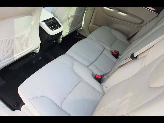 Used 2019 Volvo XC90 T6 Momentum w/ Protection Package Premier AWD/4WD image 24