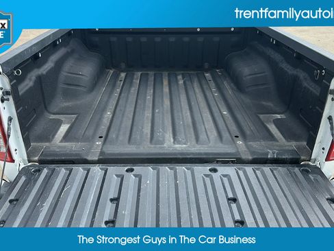 Used 2019 Nissan Frontier SV w/ Value Truck Package image 13