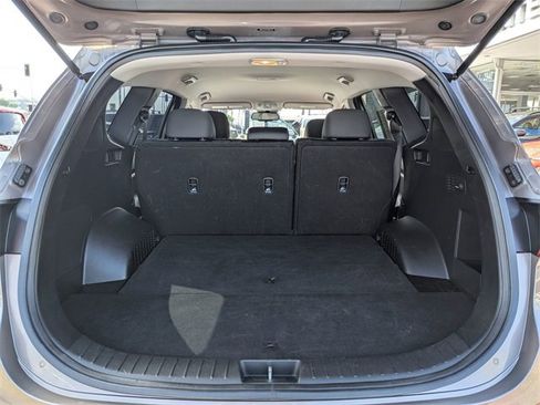 Used 2019 Hyundai Santa Fe SEL image 33