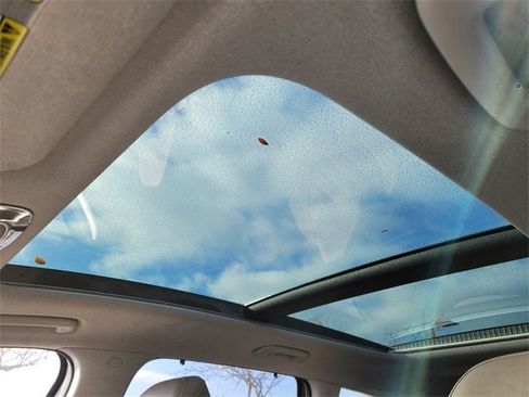 Certified 2022 Hyundai Santa Fe Limited image 16