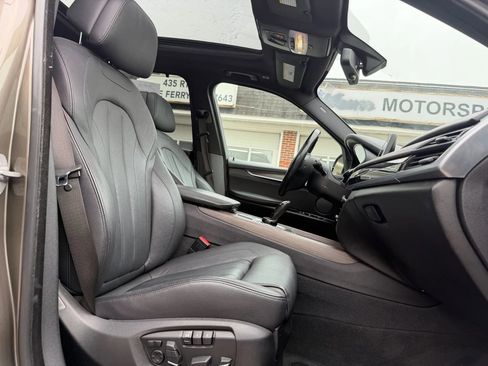 Used 2017 BMW X5 xDrive50i AWD/4WD image 15