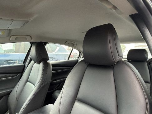 Used 2025 MAZDA MAZDA3 s FWD image 8