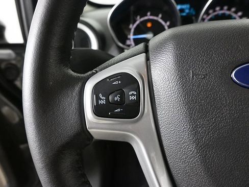 Used 2015 Ford Fiesta SE image 10