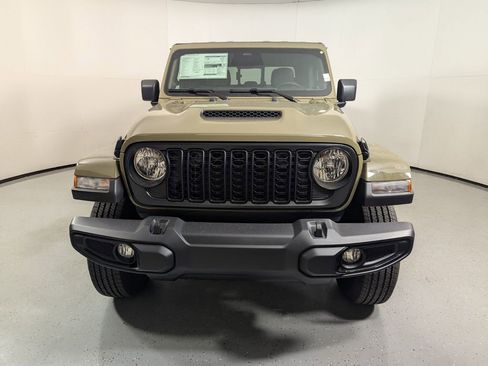 New 2026 Jeep Gladiator Sport image 2