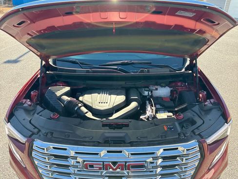 Used 2025 GMC Acadia Denali w/ Super Cruise Package image 30