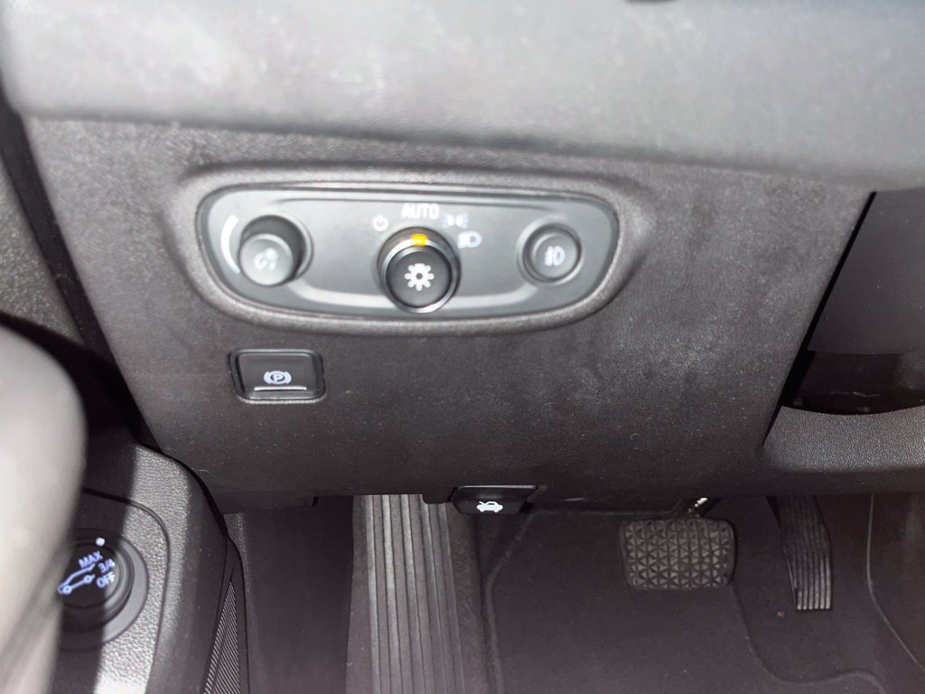 Used 2023 GMC Terrain SLT AWD/4WD image 63