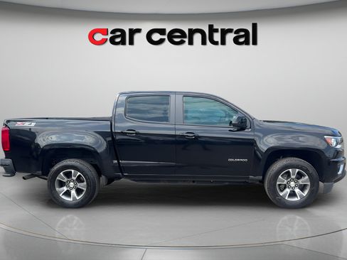 Used 2016 Chevrolet Colorado Z71 AWD/4WD image 6