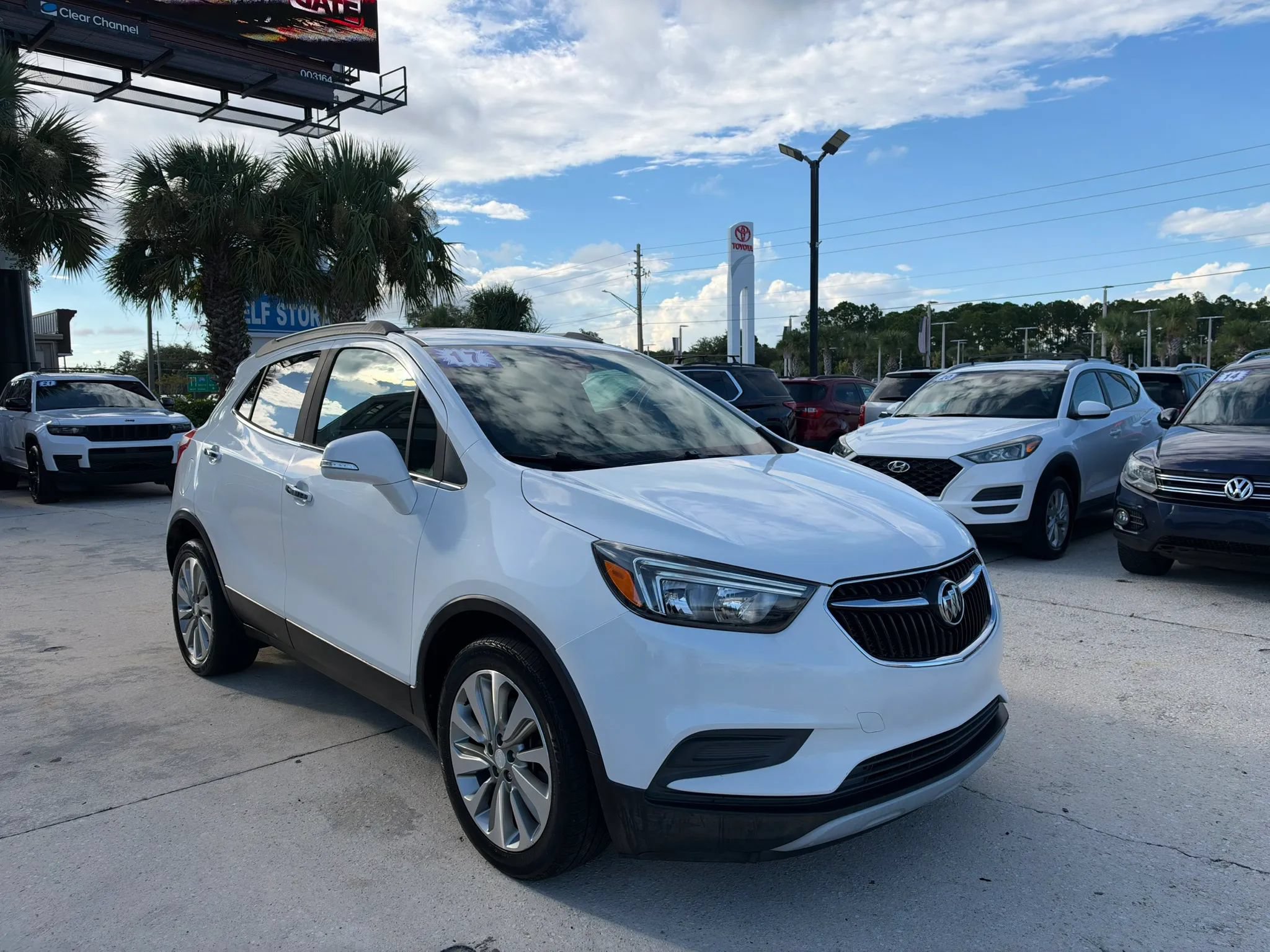 Used 2017 Buick Encore Preferred FWD image 7
