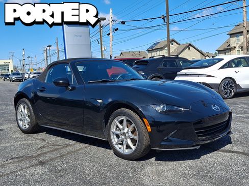 Used 2017 MAZDA MX-5 Miata Sport image 1