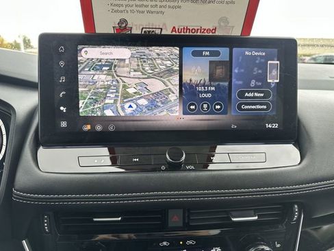 Certified 2024 Nissan Rogue SL w/ SL Premium Package image 15