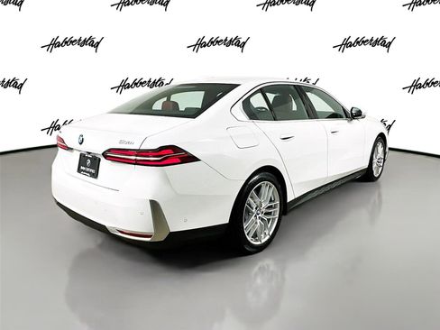 Certified 2024 BMW 530i xDrive 530i xDrive w/ Premium Package image 5