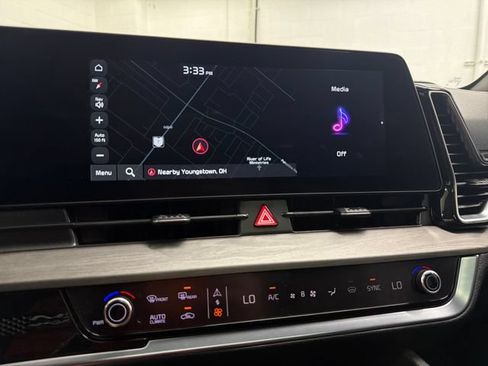 Certified 2025 Kia Sportage X-Pro AWD/4WD image 24