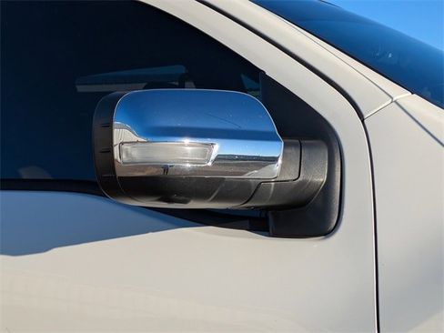 Used 2021 Nissan Titan Platinum Reserve w/ Moonroof Package image 12