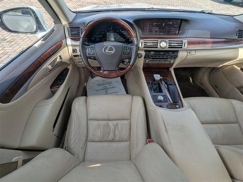 Used 2015 Lexus LS 460 image 6