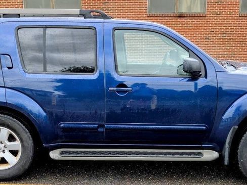 Used 2012 Nissan Pathfinder SV AWD/4WD image 5