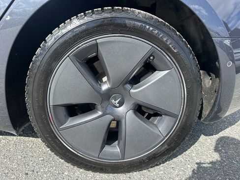 Used 2021 Tesla Model 3 Long Range image 31