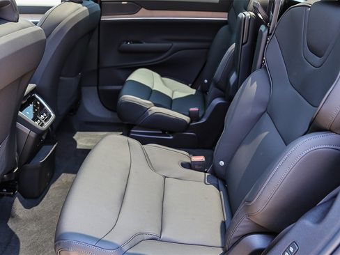 New 2025 Volvo EX90 Ultra image 20