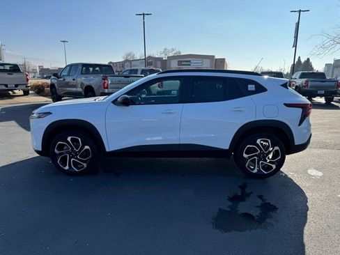 New 2026 Chevrolet Trax RS w/ Driver Confidence Package FWD image 4