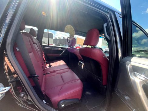 Used 2020 Lexus GX 460 Premium image 12