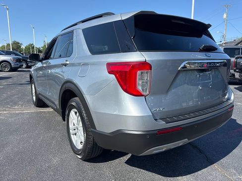 Used 2024 Ford Explorer XLT w/ Equipment Group 202A AWD/4WD image 9