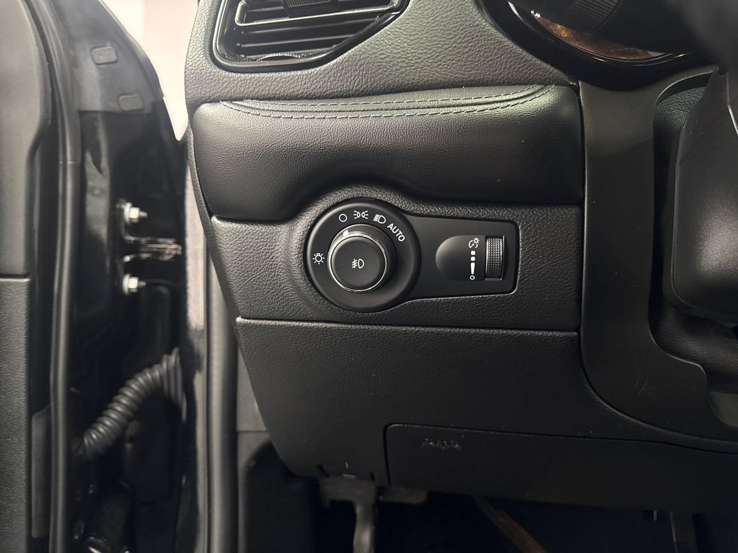 Used 2022 Dodge Durango GT AWD/4WD image 11