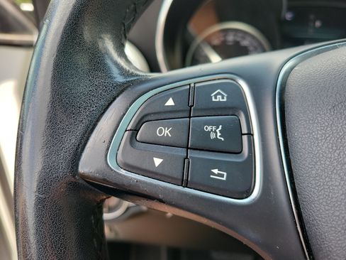 Used 2017 Mercedes-Benz GLC 300 image 18