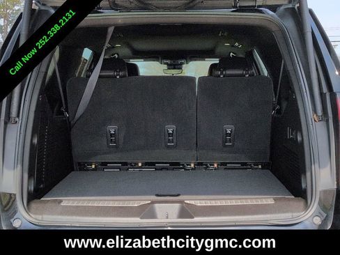 Used 2023 Chevrolet Suburban High Country image 14