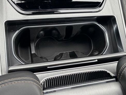 New 2026 Jeep Grand Wagoneer L Limited image 25