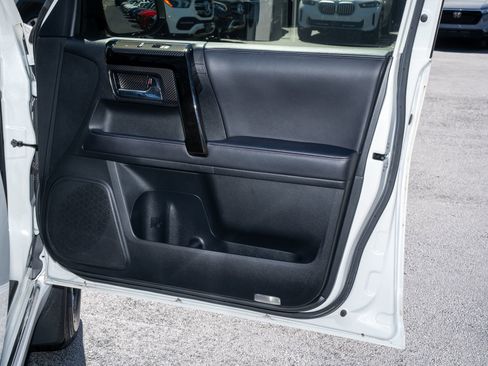 Used 2022 Toyota 4Runner Limited image 12