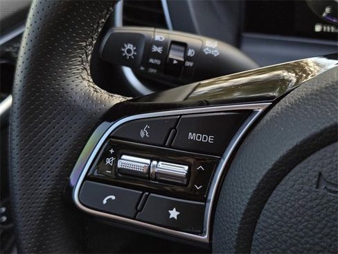 Certified 2025 Kia Seltos SX image 31