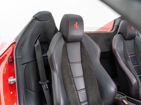 Used 2012 Ferrari 458 Spider RWD image 52