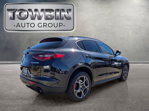 Used 2023 Alfa Romeo Stelvio Sprint AWD/4WD image 4