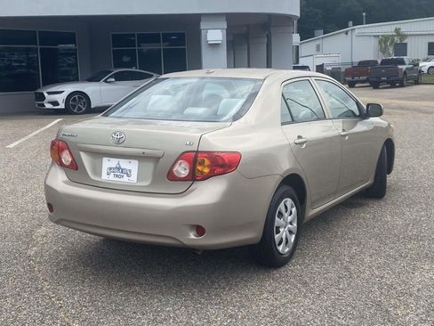 Used 2010 Toyota Corolla LE FWD image 7