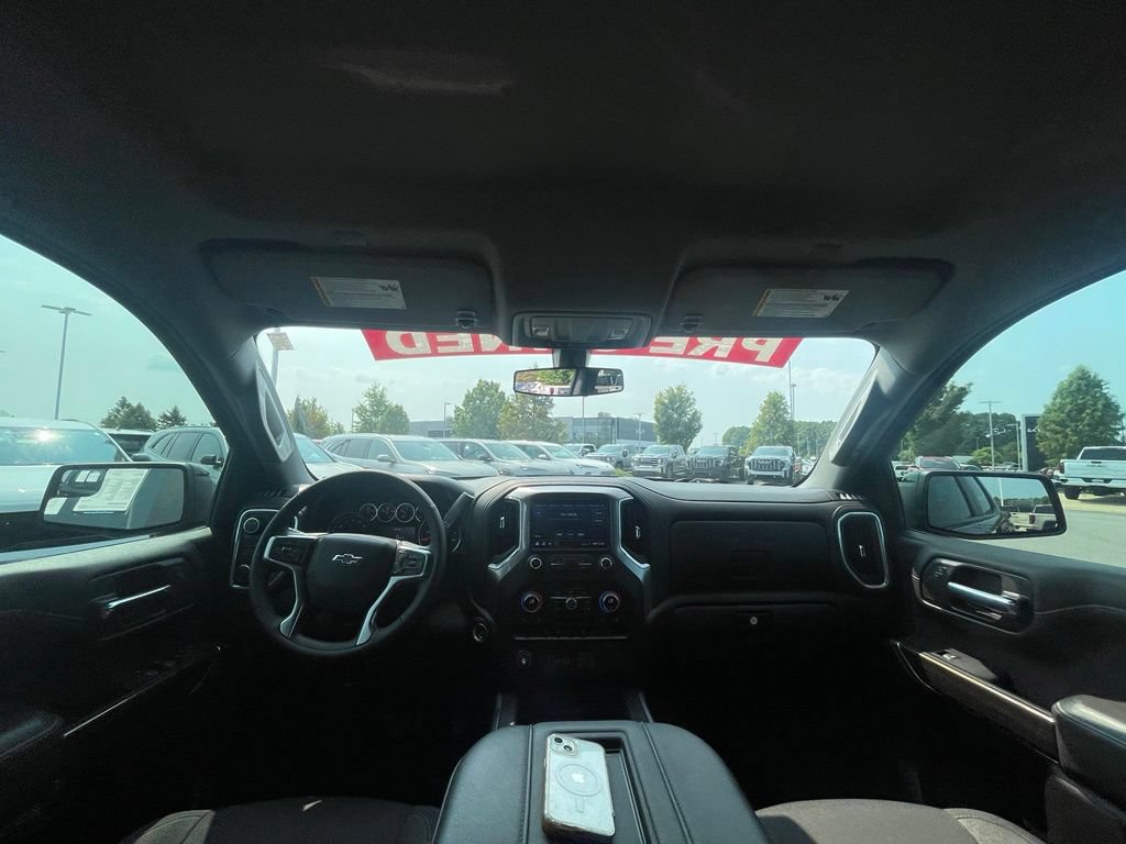 Used 2022 Chevrolet Silverado 1500 RST AWD/4WD image 25