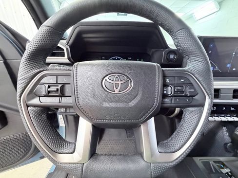 Used 2026 Toyota Tacoma SR5 AWD/4WD image 43