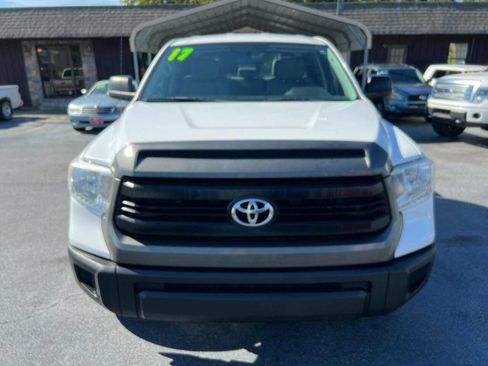 Used 2017 Toyota Tundra SR5 image 9