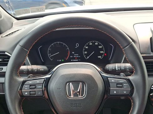 Certified 2025 Honda Pilot Sport image 21