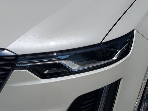 New 2025 Cadillac XT6 Premium Luxury w/ Technology Package image 9