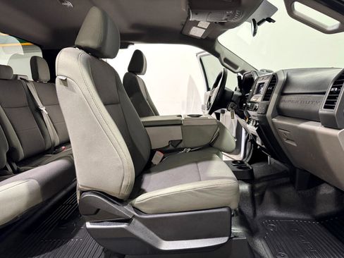 Used 2019 Ford F250 XL w/ Power Equipment Group image 21