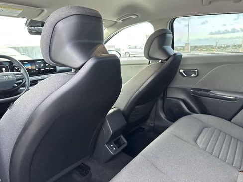 Used 2025 Kia K4 EX FWD image 22
