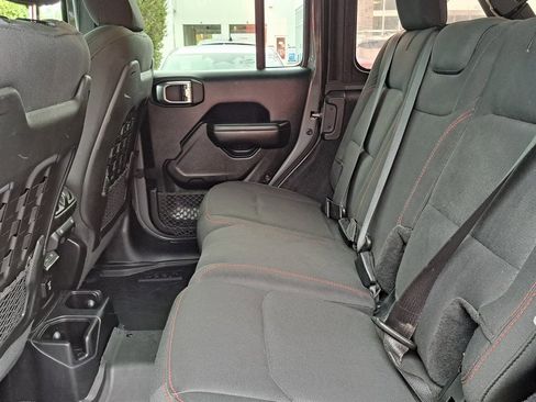 Used 2020 Jeep Wrangler Unlimited Rubicon image 27