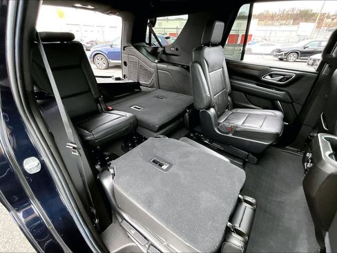 Used 2021 Chevrolet Tahoe LT w/ LT Signature Package image 21