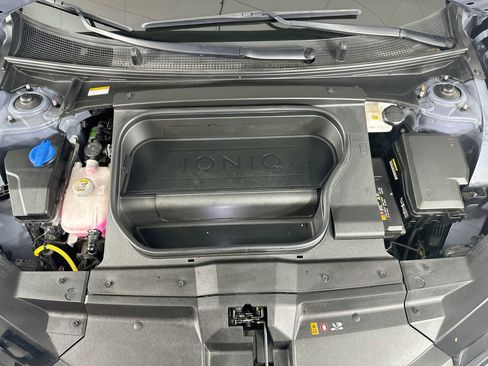 Used 2023 Volvo C40 P8 Recharge Plus AWD/4WD image 33
