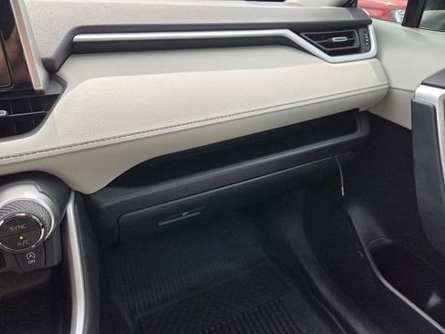 Used 2025 Toyota RAV4 XLE Premium FWD image 27