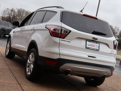 Used 2018 Ford Escape SEL image 4