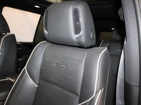 Used 2022 Cadillac Escalade Sport w/ Touring Package AWD/4WD image 7