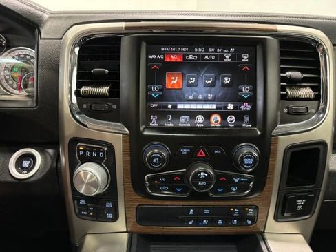 Used 2017 RAM 1500 Laramie w/ Convenience Group AWD/4WD image 18